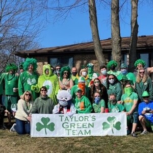 Taylor's Green Team (11:00 wave)